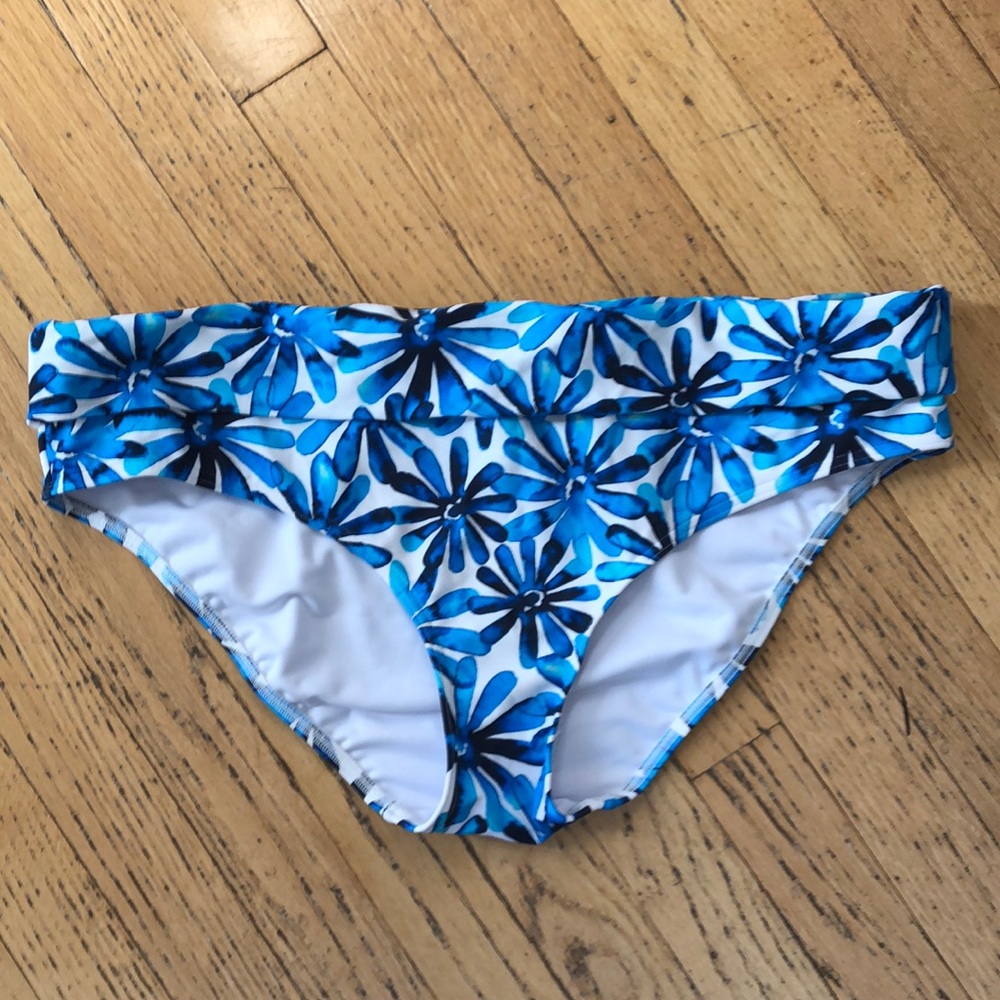 NWOT Blue & White Floral Bikini Bottoms | US Size 14 (UK Size 18)